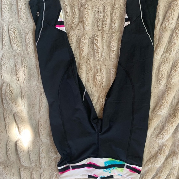 Lululemon leggings - Picture 3 of 4